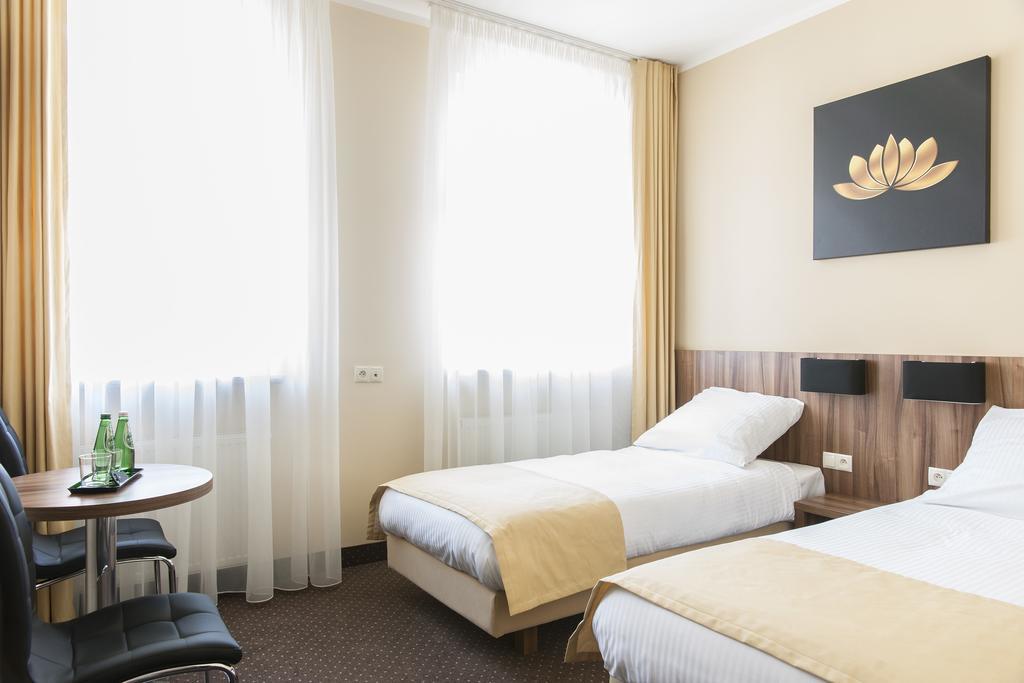 Mandala Hostel & Apartments Poznań Kamer foto