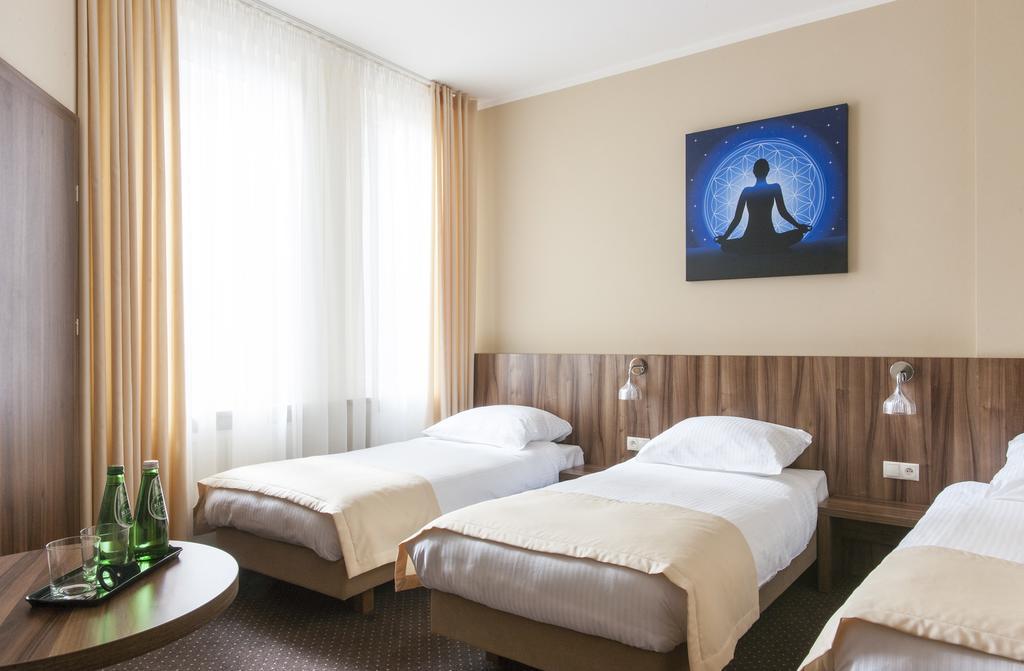 Mandala Hostel & Apartments Poznań Kamer foto
